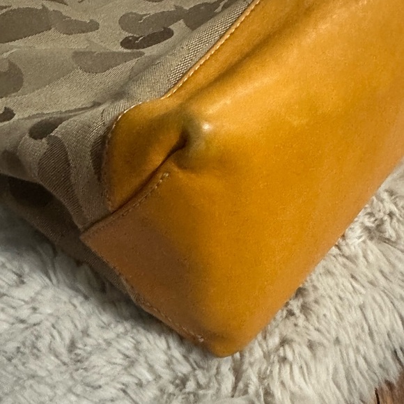 Dooney & Bourke Duck Print Camo Duck Satchel - Picture 5 of 16